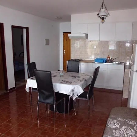 Holiday home Holiday Dragisina 12150